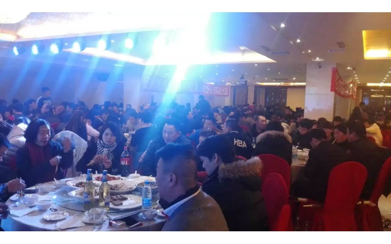 旭派電池遼寧錦州答謝會500多人參加，場面火熱...